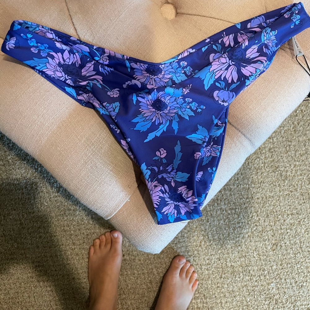 Pink colada swimsuit. Xl bottom large top